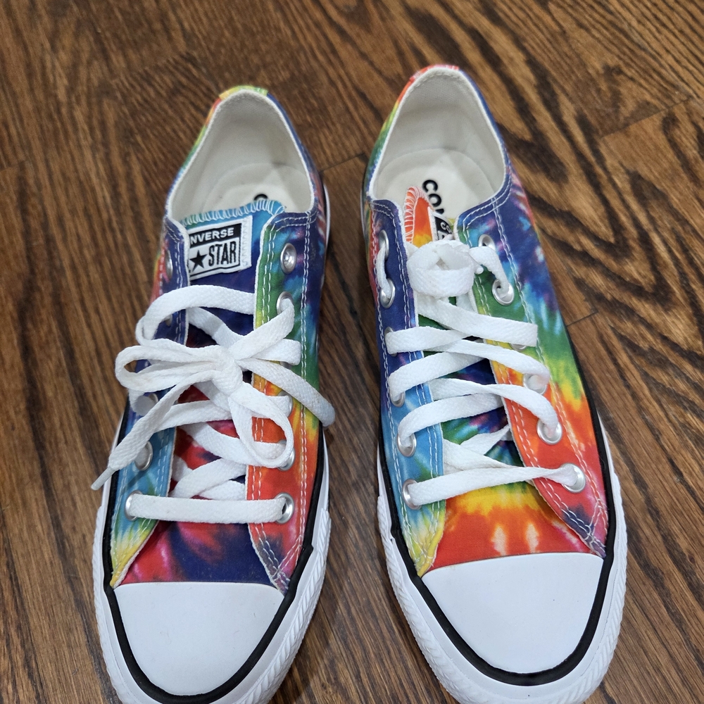 Converse Tie-Dye Sneakers